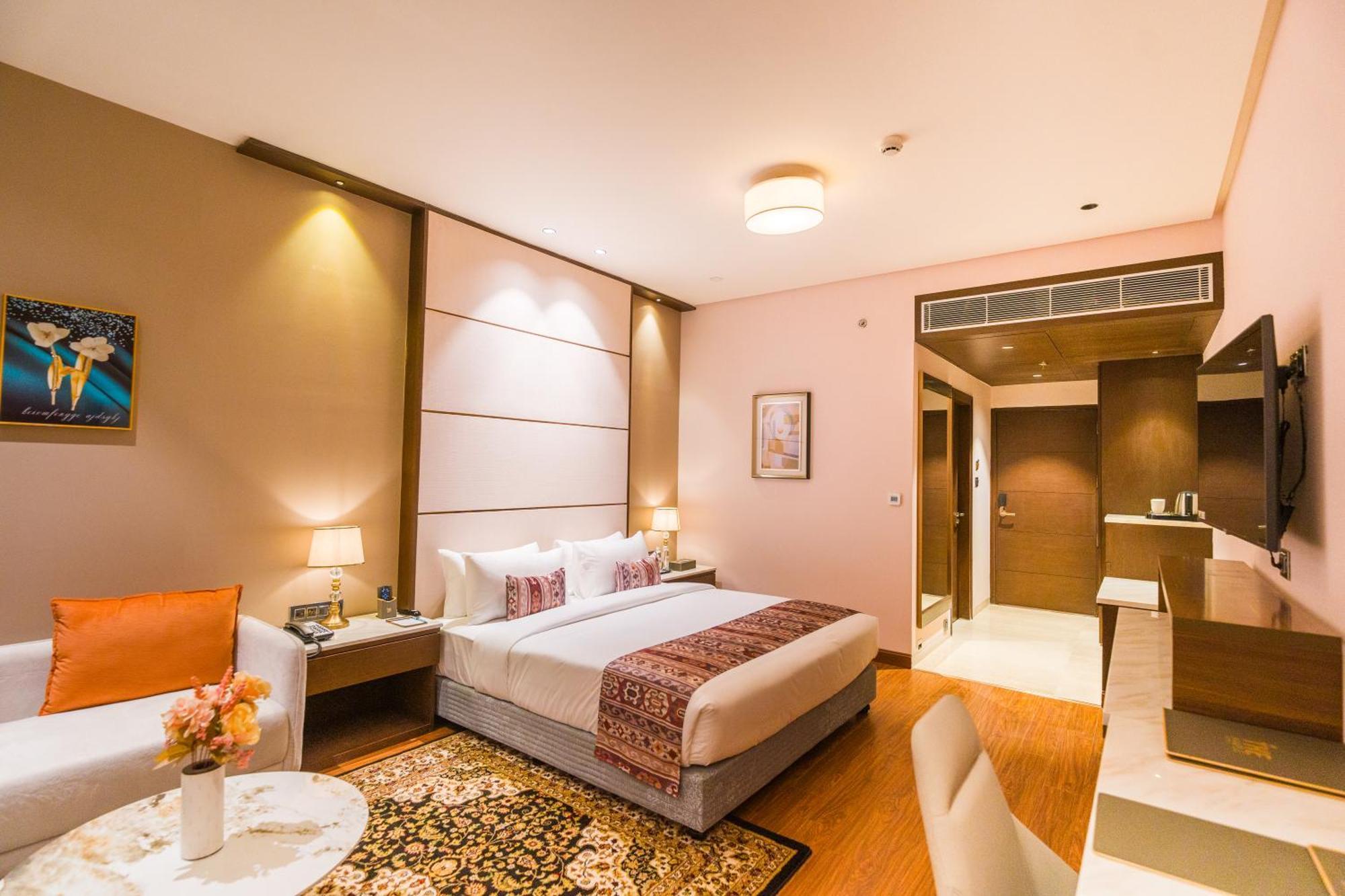 The Maple Hotel Bhopal Exterior photo