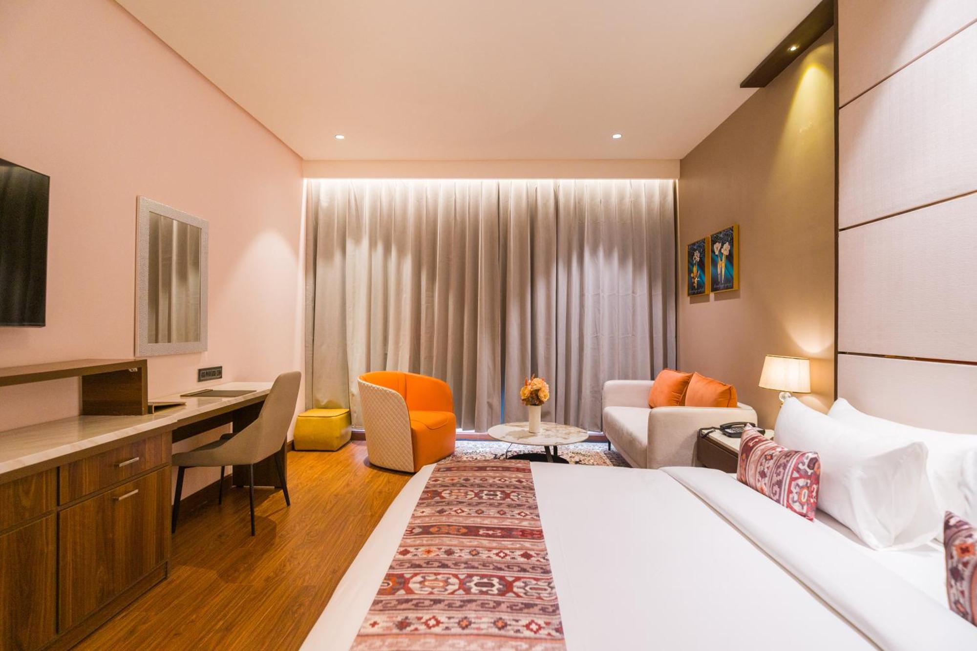 The Maple Hotel Bhopal Exterior photo